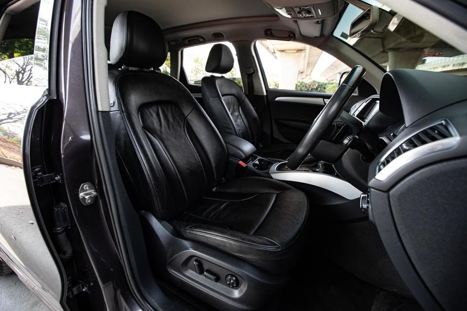ขาย Audi Q5 2.0T Fsi Quattro ปี10 12