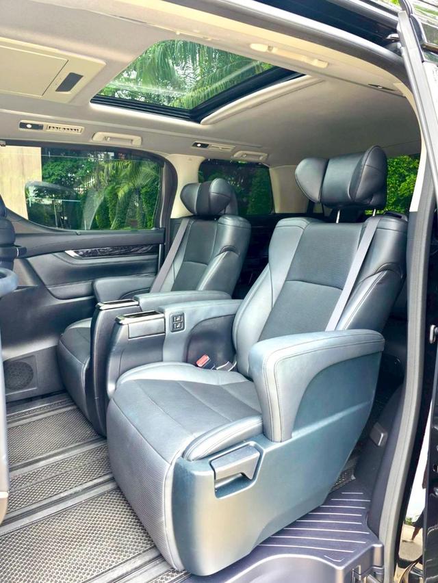 ขาย Toyota Alphard 2.5SC ปี23 10
