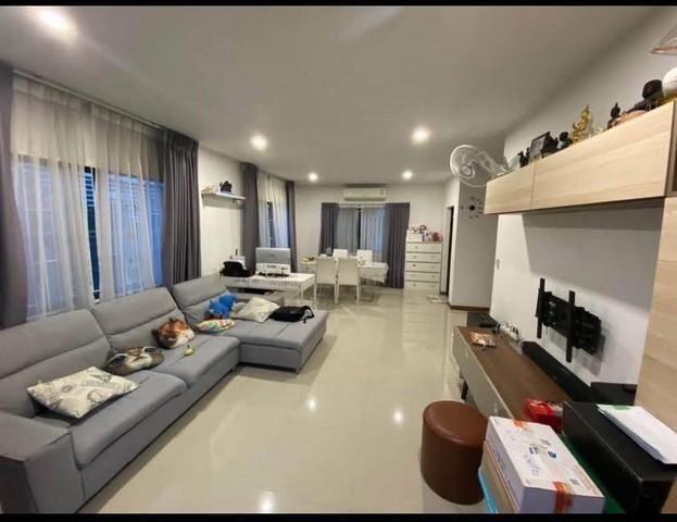 PB5514 ให้เช่าบ้านเดี่ยว 2 ชั้น หมู่บ้าน โกลเด้น วิลเลจ บางนา-กิ่งแก้ว ถนนกิ่งแก้ว  3