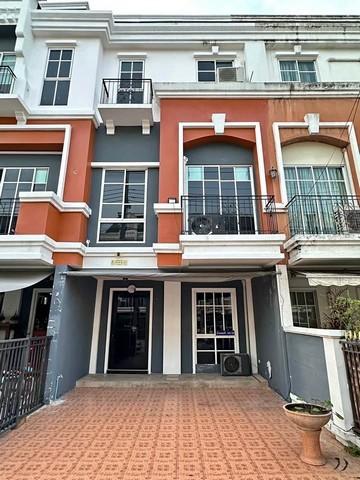 ให้เช่าทาวโฮม3 ชั้น ย่านนวลจันทร์ ใกล้โรงเรียน เลิศหล้า เกษตร-นวมินทร์ใกล้ เดอะวอร์ค เล่นระดับ โครงการ พลัสซิตี้ปาร์ค เอ