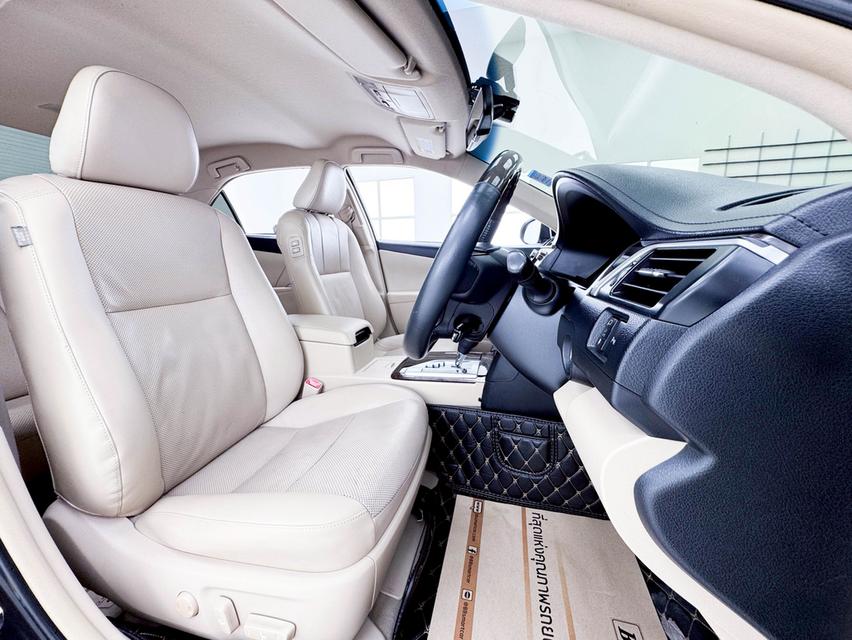  TOYOTA CAMRY 2.5 HV PREMIUM 2013  8