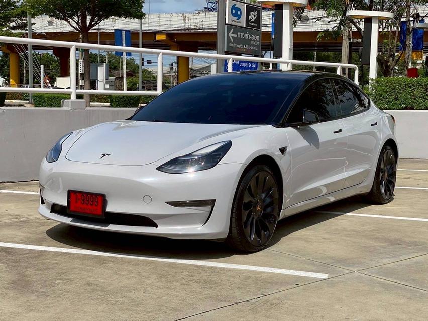 TESLA MODEL3 Long Range 2023 รถสีดำแร็บฟิล์มสีเทามา สวยปิ้งเลย