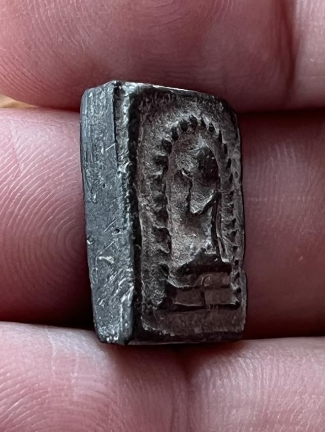 นางกวักเนื้อผงใบราน พิมพ์นิยม มาตรฐาน หลวงพ่อกวย วัดโฆสิตาราม 3