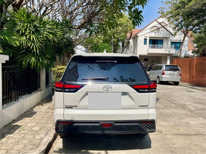 Toyota Innova Zenix Premium 2024 May