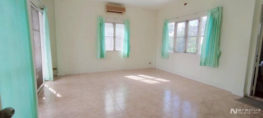 69010026 : ให้เช่าบ้านเดี่ยว 2 ชั้น ที่ดินขนาด 96 ตร.ว. หมู่บ้านคุณาลัย- นาวาร่า รังสิต-คลอง 2 ปทุมธานี บ้านสวย น่าอยู่ โครงการดี เรากล้าการันตี บ้านข 12