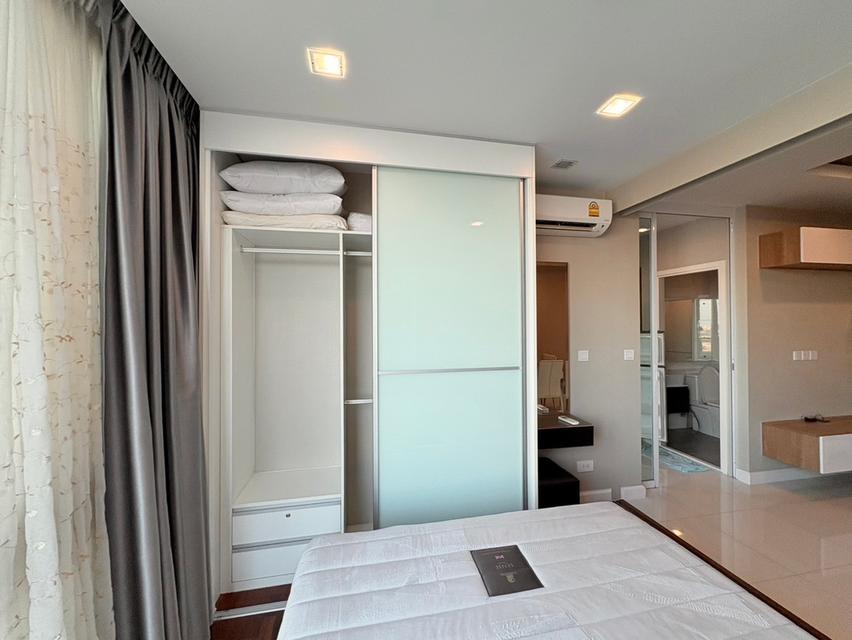 คอนโดมิเนียม 6