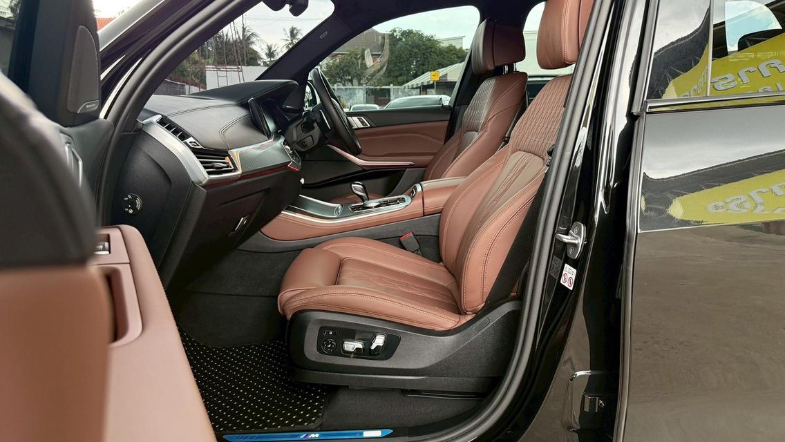 BMW X5 xDrive45e M Sport  รถออกสิ้นปี 2022  ไมล์ 43,xxx กม.  16