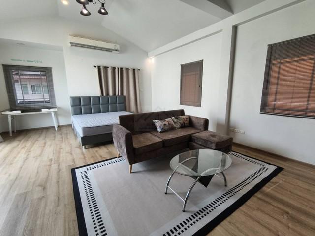 ขายบ้านเดี่ยว 2 ชั้นหลังใหญ่ 97 ตรว. 6 ห้องนอน มัณฑนา กรุงเทพกรีฑาซอย 7 บรรยากาศเงียบสงบ เป็นส่วนตัว 4