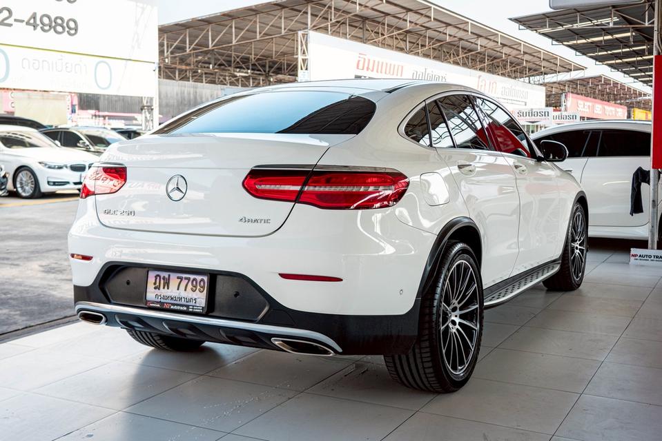 รหัสรถ NP7799 รุ่นรถ : BENZ GLC250 COUPE 4MATICปีรถ : 2019 รูปที่ 5
