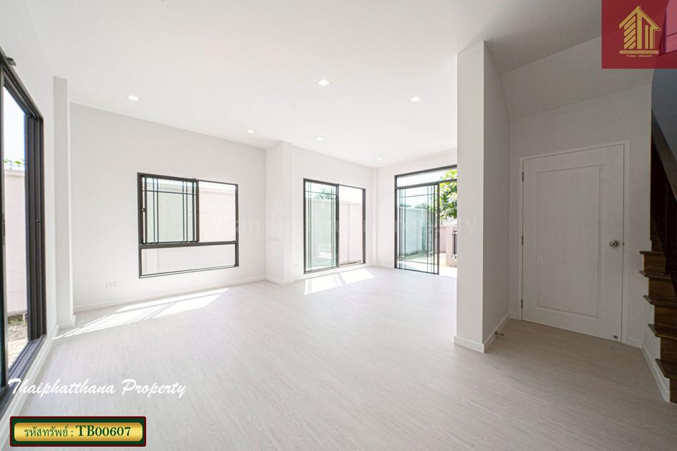 บางกอก บูเลอวาร์ด รังสิต-คลอง4 4