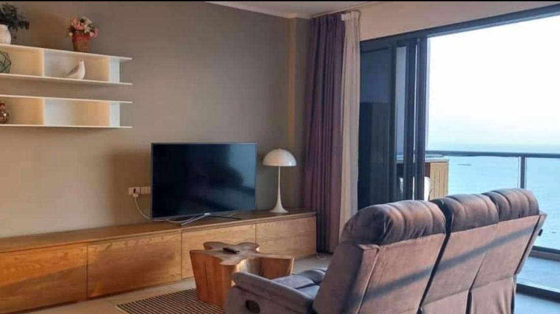 For rent Zire Wongamat Condo 52,000/month 20