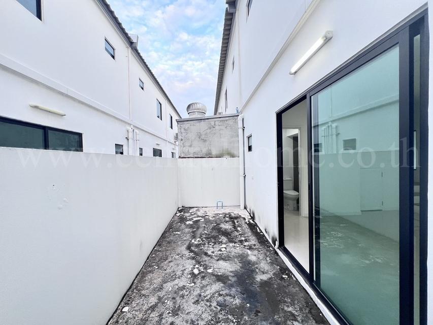 ทาวน์เฮ้าส์ เดอะคอนเนค 55 กรุงเทพ - ปทุมธานี 2 บ้านสวย พร้อมอยู่ 7