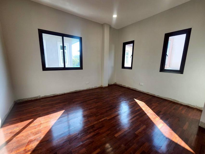 ขายบ้านเดี่ยวมือสองตกแต่งใหม่ โครงการ ธนาสิริ รัตนาธิเบศร์ (Thanasiri Rattanathibet) ใกล้รถไฟฟ้าสายสีม่วงสถานีบางพลู 16