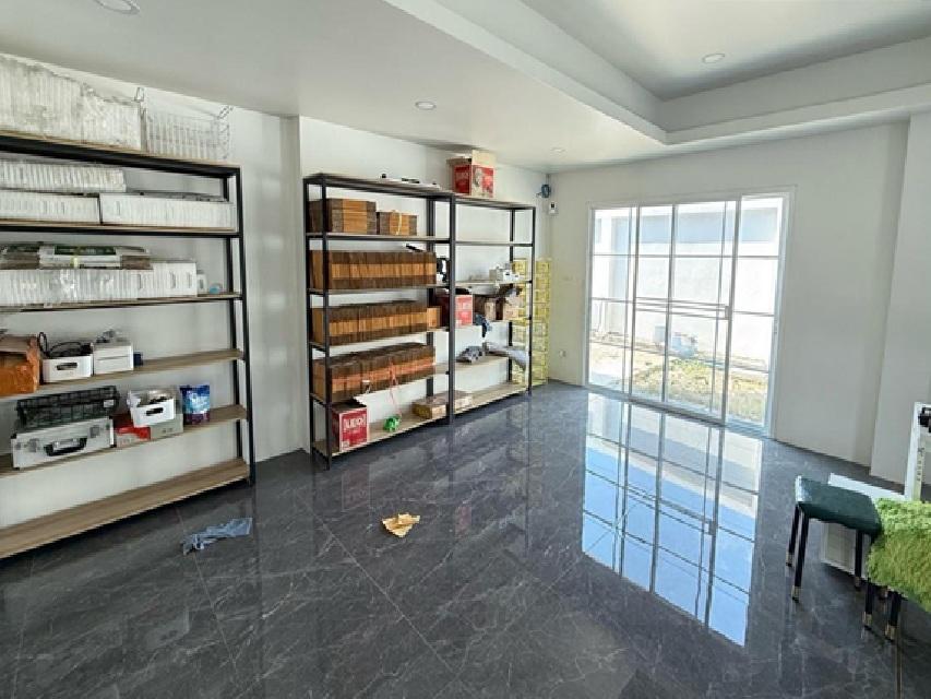 ให้เช่าโกดังพร้อมสำนักงานพร้อมห้องพัก / พื้นที่ใช้สอย 405 ตารางเมตร / Office 2 ชั้น / ทำเล ถนนกาญจนาภิเษก ติดกับสมาคมปักใต้ 9