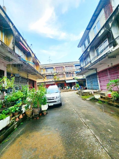 ซ.สุขุมวิท 50-58 นานาชาติเซนต์ไมเคิล 500 ม. 6นอน BTSบางจาก 700ม. ให้เช่าอาคารพาณิชย์ 3 ชั้น ทำเลดี 1