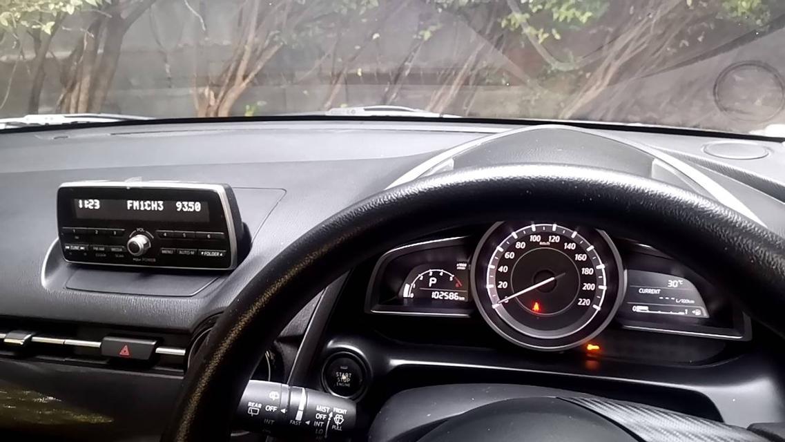 ขาย mazda2 skyactiv diesel