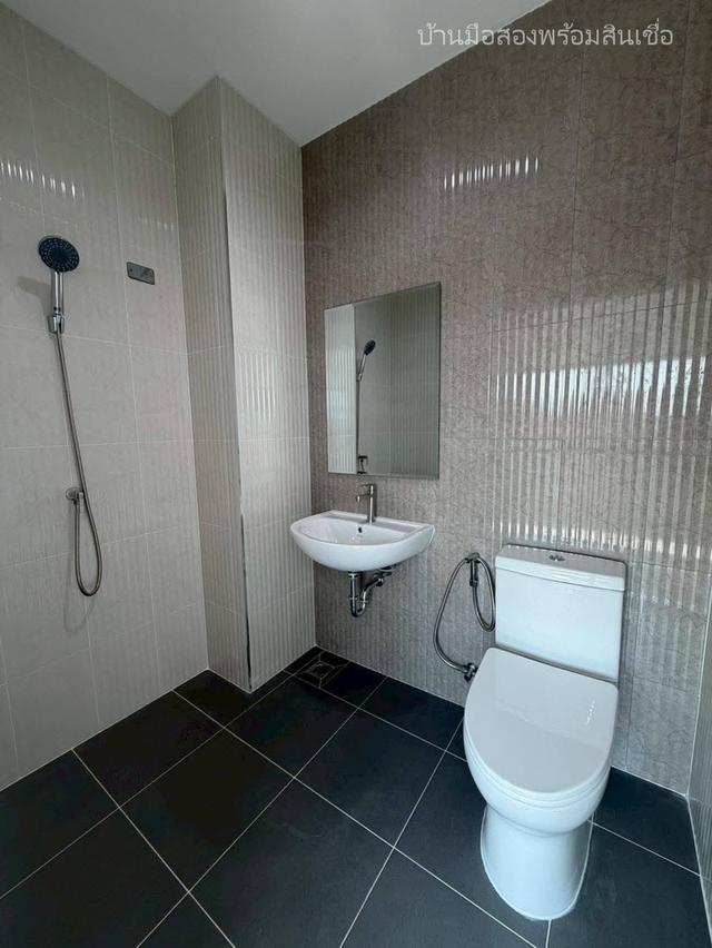 ทาวน์โฮม 3 ชั้น ซอยนาคนิวาส 37 ถนนประดิษฐ์มนูธรรม 12