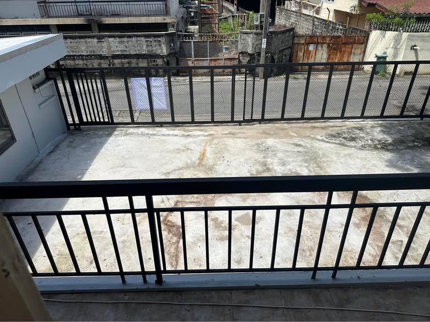 ด่วน [ขาย]  ที่ดินทำเลทอง สุขุมวิท 71 ใกล้ BTS พระโขนง ขนาด 77 ตร.วา หน้ากว้าง 18 ม. พร้อมบ้าน 2 ชั้น (ทุบฟรี) 9