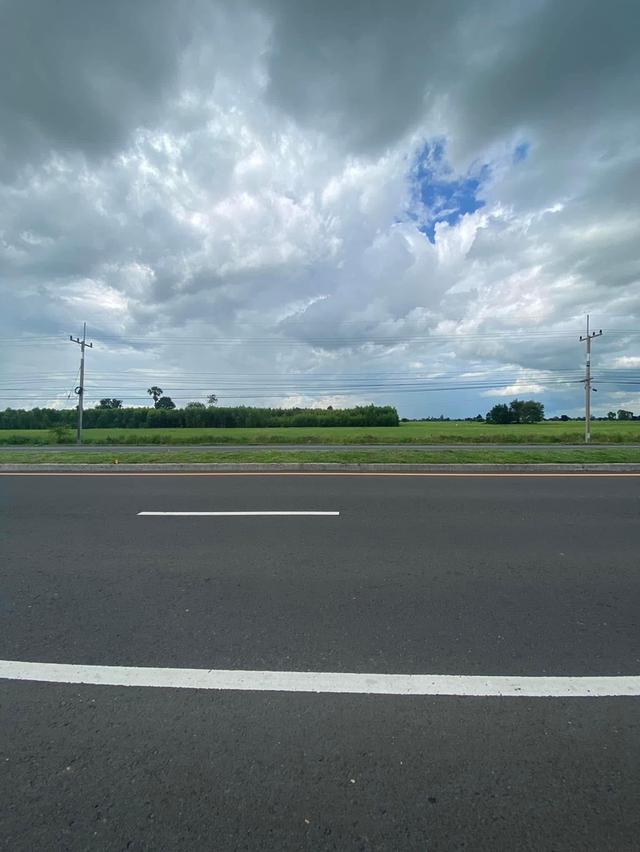 ทึ่ดินเปล่าติดถนนใหญ่ 2