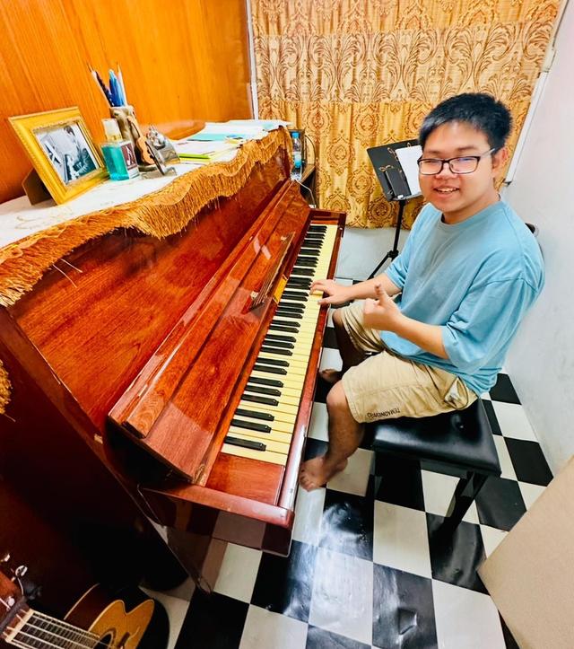 รับสอนเปียโน ที่ Fin Music School 10