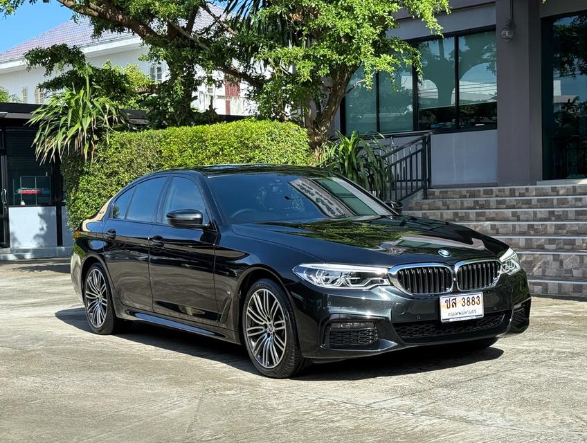 2019 BMW 530e MSPORT รถมือเดียวออกป้ายแดง รถวิ่งน้อยเพียง 90,000 กม รถเข้าศูนย์ตามระยะ ไม่เคยมีอุบัติเหตุครับ