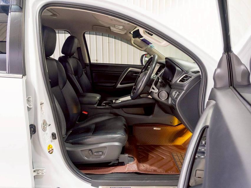 Mitsubishi  Pajero Sport 2.4 GT Premium 4WD  ปีจด 2020 8