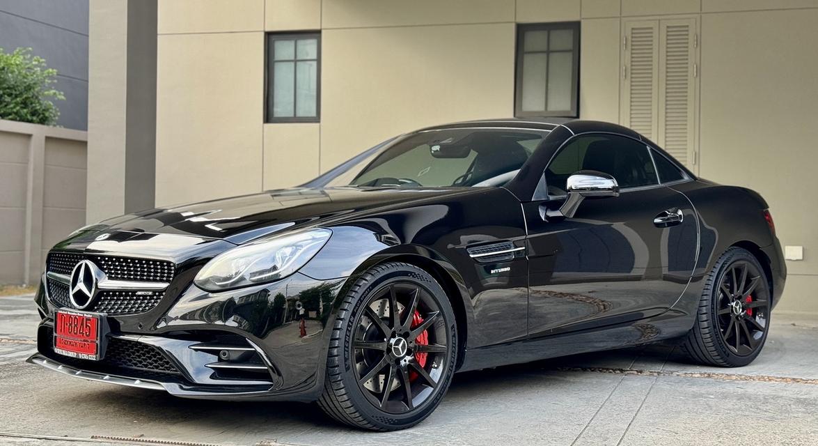 Mercedes-AMG SLC43 Roadster