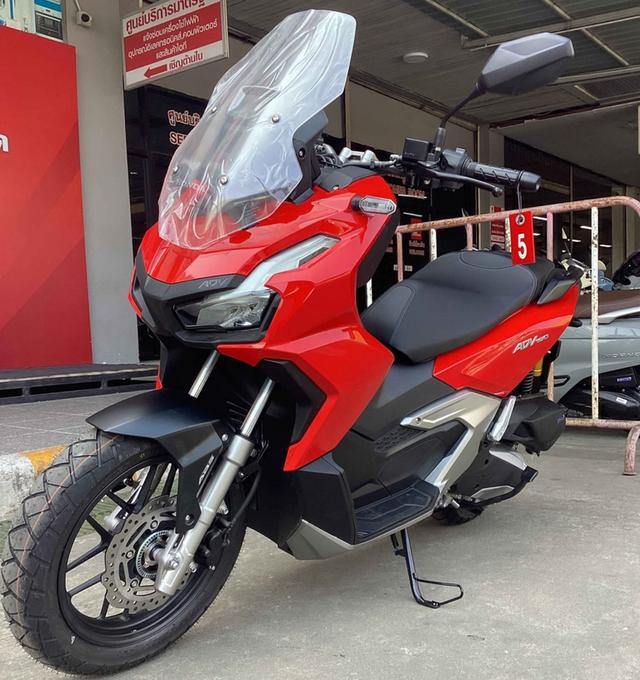 Honda ADV160 ปี 2024 รถใหม่สีแดงสภาพสวย 5