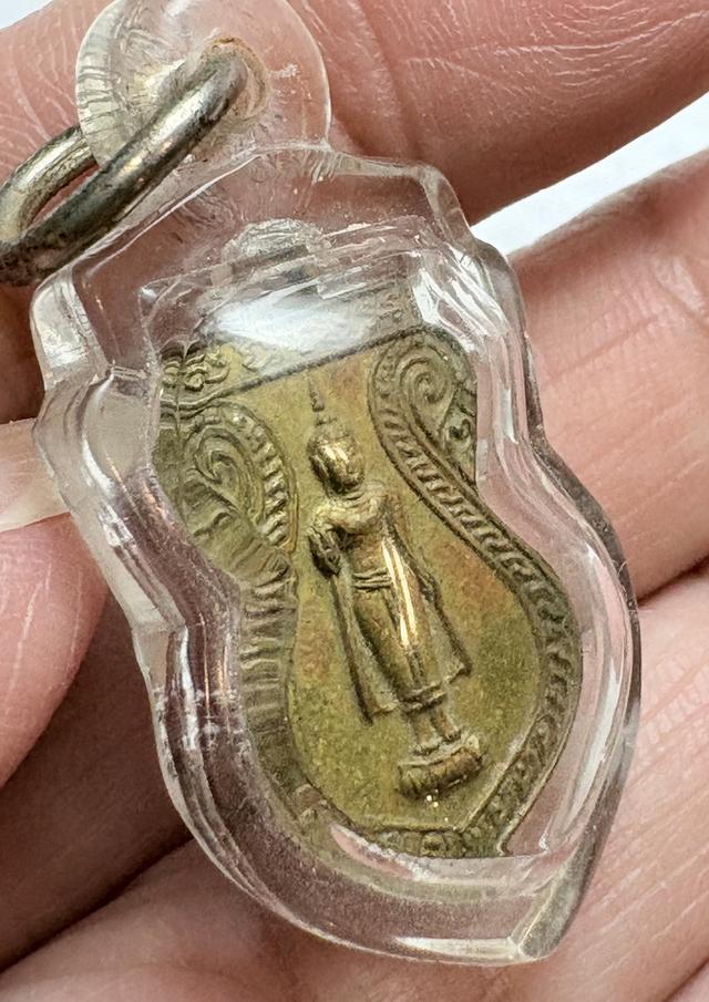 เหรียญล.พ.พระธรรมจักร วัดธรรมามูล หลังยันต์ห้า เลี่ยมเดิม 3