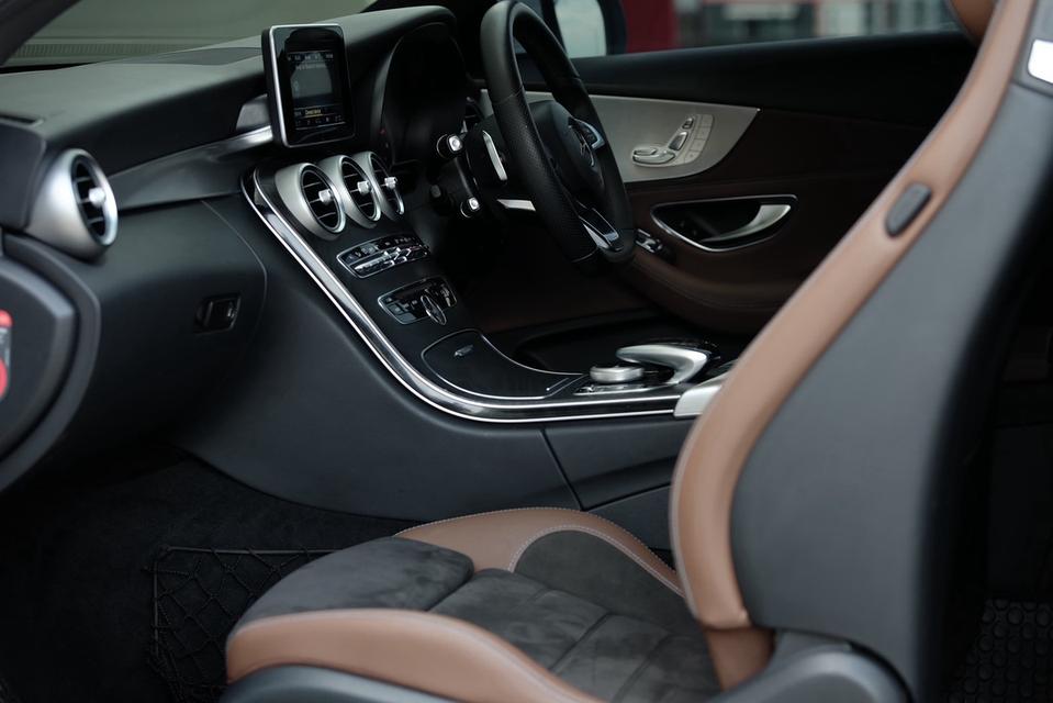 Mercedes-Benz C250 Coupe AMG ปี 2017 สีขาว ราคาดี หาอยู่ด่วนช้าอด รูปที่ 8