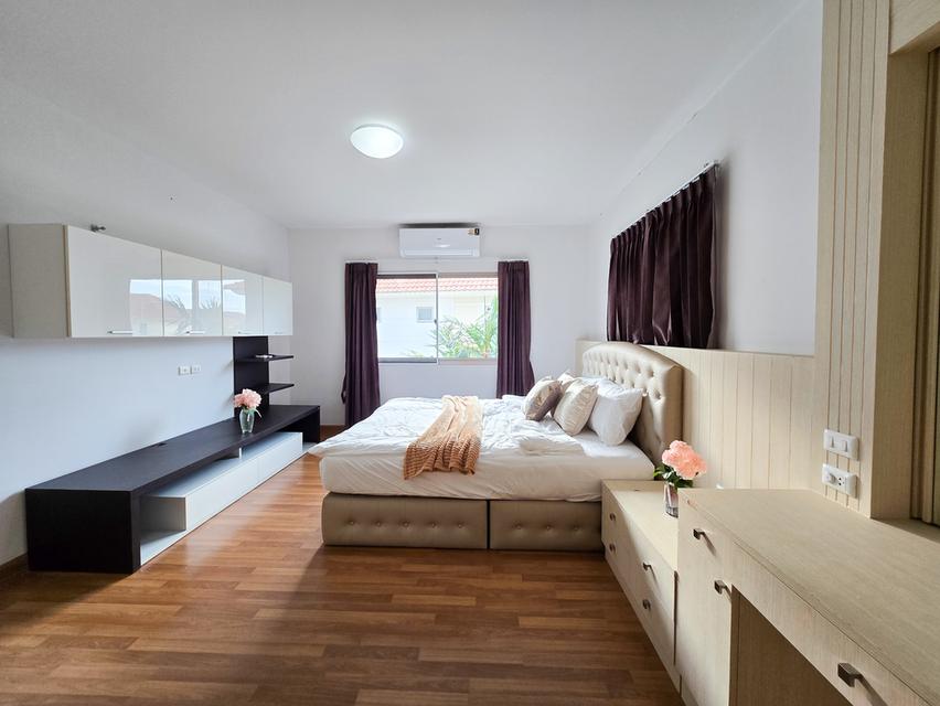 ให้เช่า บ้านเดี่ยว 2 ชั้น หมู่บ้าน เฮ้าส์ ออฟ เดอะ คานารี่ – สวนเสือศรีราชา บ้านสวย เฟอร์นิเจอร์บิ้วอิน พร้อมเครื่องใช้ไฟฟ้าครบ จอดรถได้ 2 คัน พร้อมเข 12