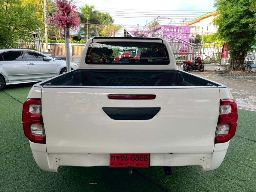 Toyota Revo Double Cab Z Edition 2.4 Entry 6AT ปี 2024 #วิ่งน้อย 22,xxx กม.