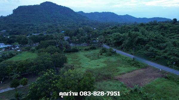 ขายที่ดิน 98 ตารางวา มีโฉนด ต.พรหมณี ติดถนนหลวง วิวเขาชัด ใกล้ รร.จปร. 12