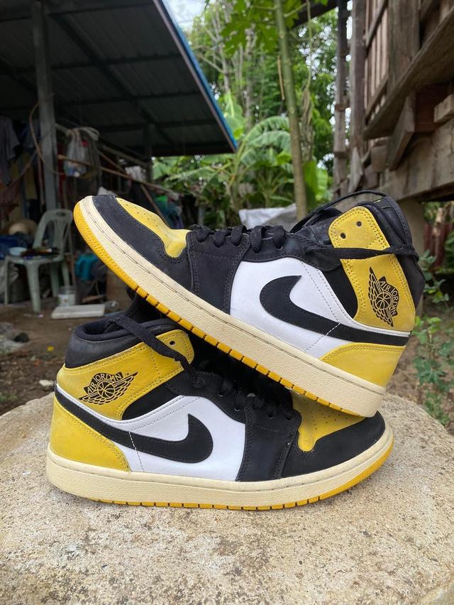 used air Jordan 1 mid black and yellow