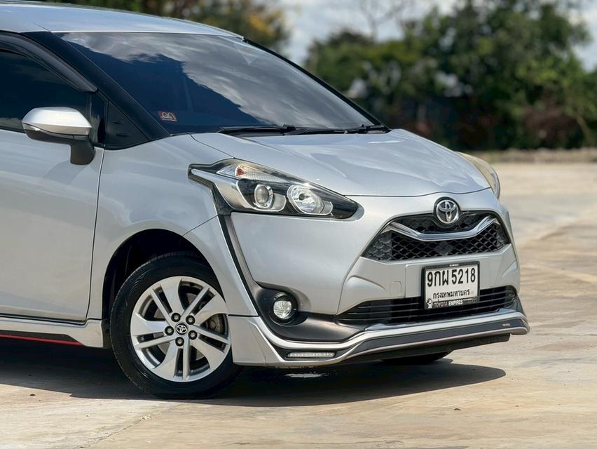TOYOTA NEW SIENTA 1.5 G (MNC)  ปี 2020สีเทา   เกียรออโต้  3