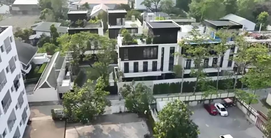 อาณา Rama 9 บ้านพร้อมอยู่ 18