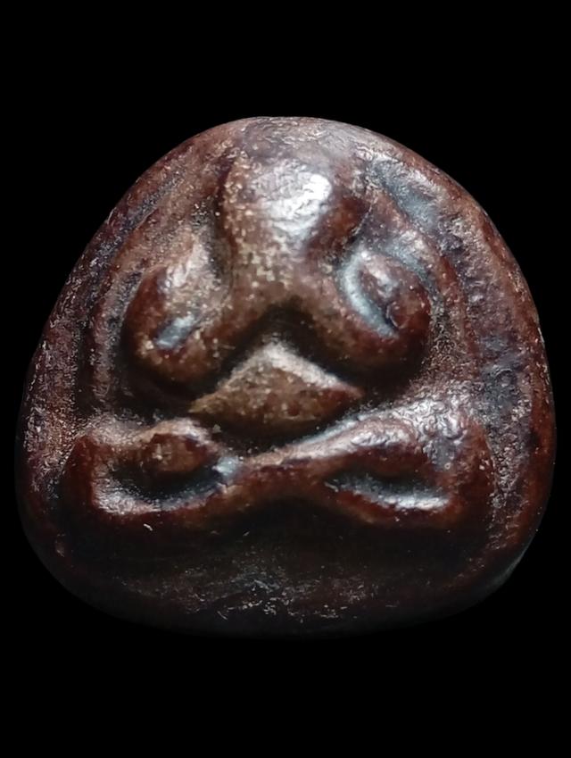 เปิดพระปิดตาเก่าไม่ทราบที่ เนื้อออกโทนสีกะลา ชอบทักได้ครับ