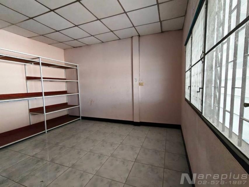 69070408 : ขายทาวน์เฮ้าส์ 2 ชั้น ขนาด 20 ตรว. หมู่บ้านบูรพาวิลล่า 12 ซอยวัดเวฬุวนาราม 16 ดอนเมือง ทำเลดี คุ้มค่าคุ้มราคาจับต้องได้ง่าย 9