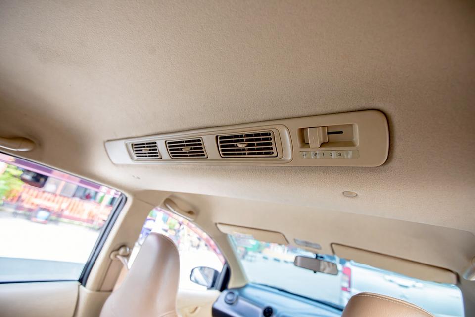 Honda Mobilio 1.5V ปี 2015 สีดำ 7 ที่นั่ง เกียร์ Auto 15