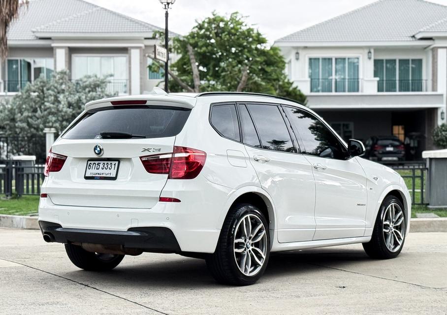 BMW X3 xDrive20d M-Sport (F25) ปี 2017 สีขาว รถมือเดียวออกศูนย์ BMW Thailand ดีเซลล้วน โฉม LCI หลังคาแก้ว รูปที่ 4
