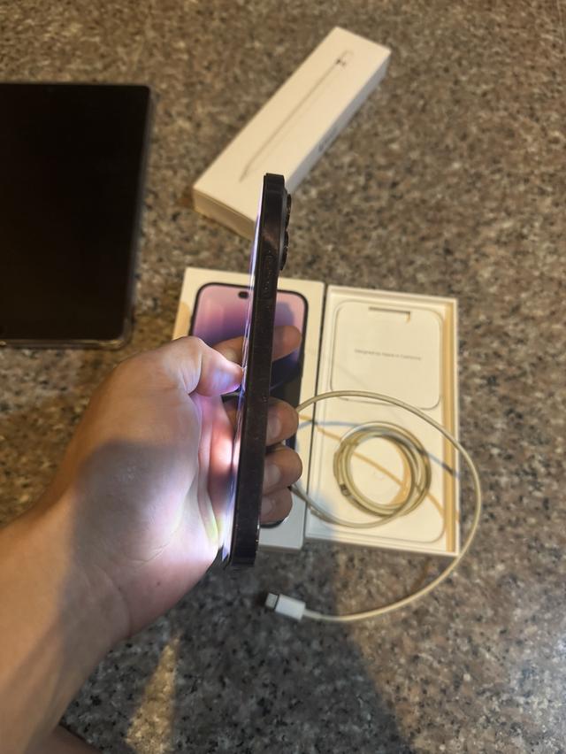 ขายๆๆๆถูกๆๆไอโฟน14ProMaxสีใหม่Purple256กิ๊กยกกล่องอีมี่ตรงสูนTrueใช้งานปกติหมดทุกๆฟังชั่นเครื่องรีสโตได้ตลอดไม่มีติดไอคราว   สภาพ: 99.99% สวยๆๆคับไร้ร 5