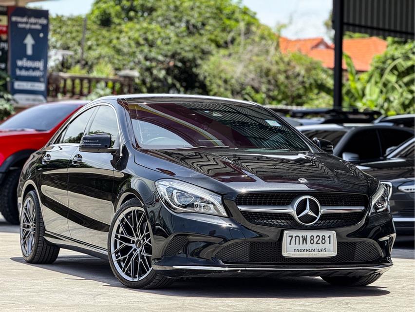 รหัสรถ WRT8281 2018 MERCEDES BENZ, CLA200 URBAN 1.6 เทอร์โบ 156 hp 7 Speed