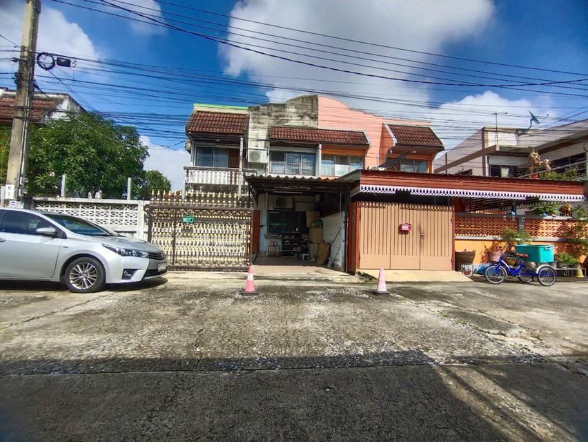 ขายบ้านแฝด 2 ชั้นเพชรเกษม 112 ทำเลดี เดินทางสะดวกสำหรับครอบครัวมองหาความสงบ 19