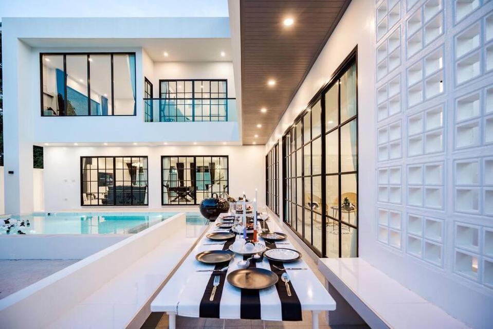 For rent pool villa style modern 2 storey beachfront Pattaya Najomtien  7