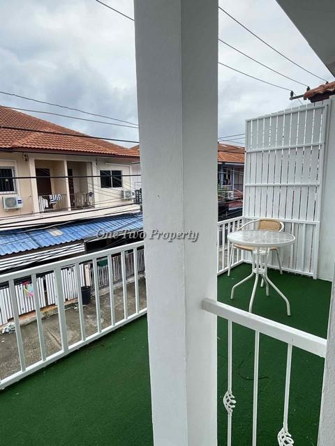 ขายทาวน์เฮ้าส์ 2 ชั้น  หมู่บ้านปัณณธร 3  พรประภานิมิต ตกแต่งครบ ติดถนนหลักของหมู่บ้าน ไม่มีค่าส่วนกลาง 14