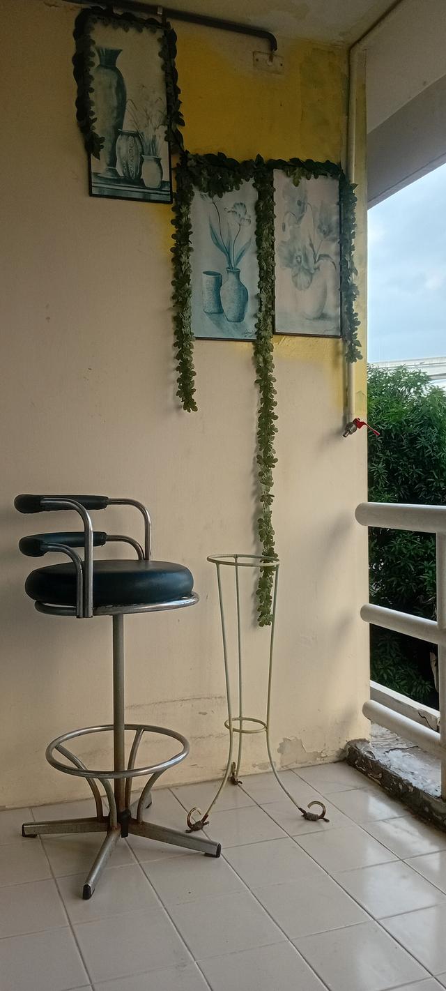 ขายหรือให้เช่าห้องสวยในลิพวิ่งเพลสคอนโด ปากซอยลาดพร้าว 140 ติดสถานีบางกะปิ ..ไม่แพง 13