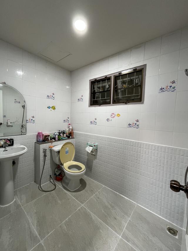 ขายบ้าน 3 นอน 2 น้ำ 2 ที่จอดรถ 4