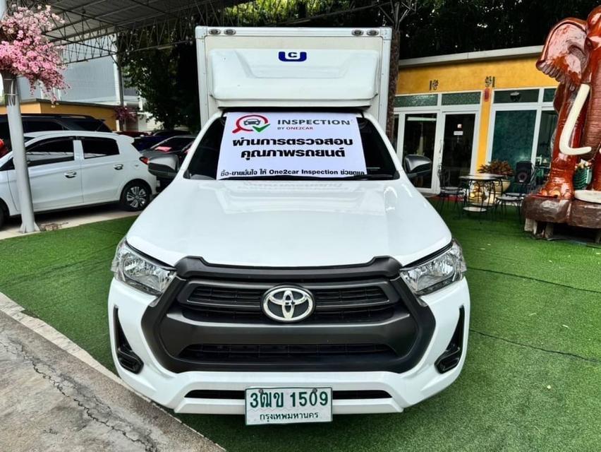  TOYOTA REVO  SINGLECAB รุ่นตัว ENTRY ดีเซล  ปี2020  มีตู้แห้ง เครื่อง2.4cc. เกียร์ธรรมดา  -รถไมล์แท้100%คะ