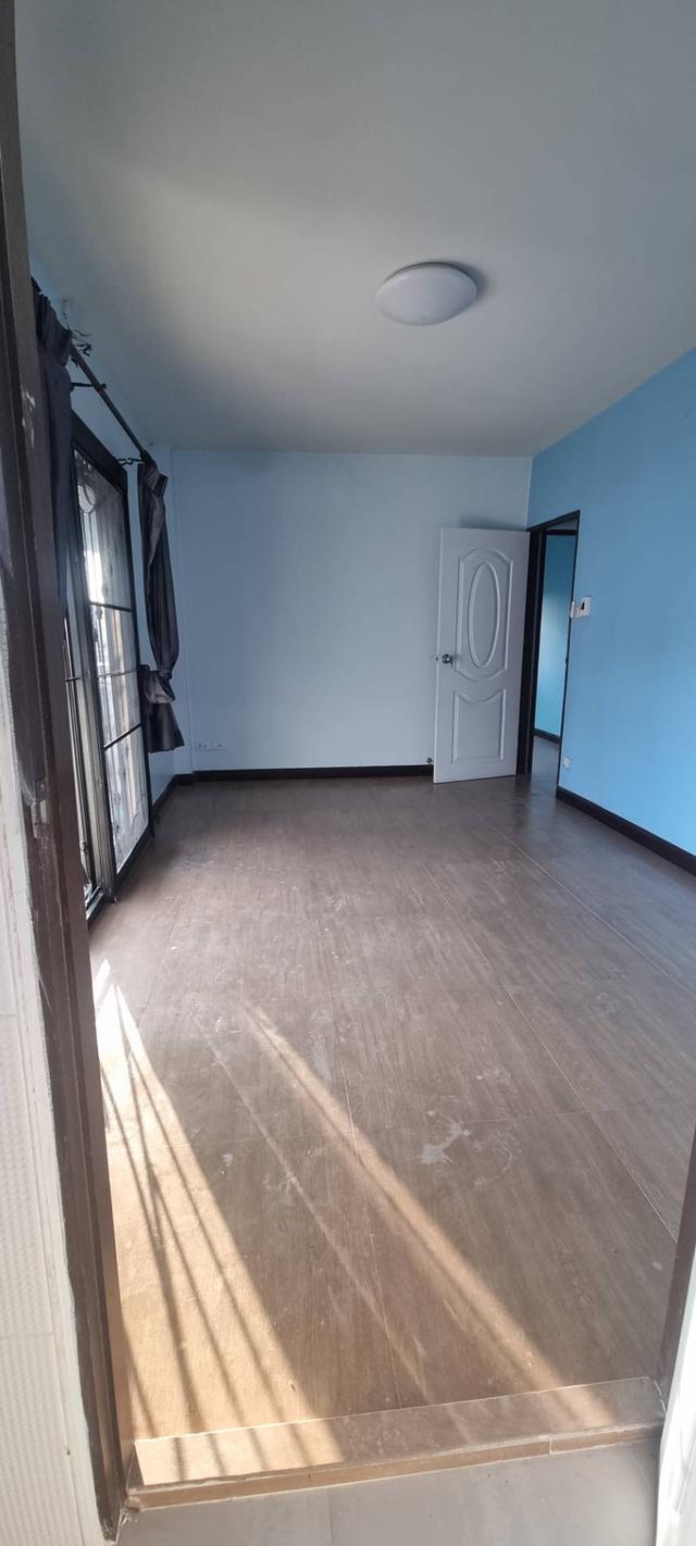 ขายบ้าน ทาวเฮ้าส์ ลำลูกกาคลอง 3 📍ขายด่วน 2.5 ล📌 (ใก้ลสถานีรถไฟฟ้าคูคต 1 .2กม) หมู่บ้านอู่ทองเพลส โครงการ2 ถ. ลำลูกกา ซ. เปียร์นนท 5