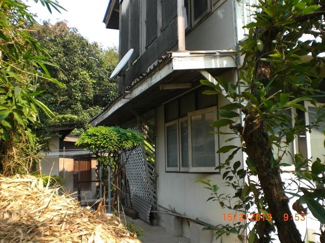 ขายลดราคา ที่ดิน พร้อมบ้านไม้ ถนนสาทรใต้ (ซ.เจริญราษฏร์1 แยก 3 ) โฉนด 190 ตรว. 1